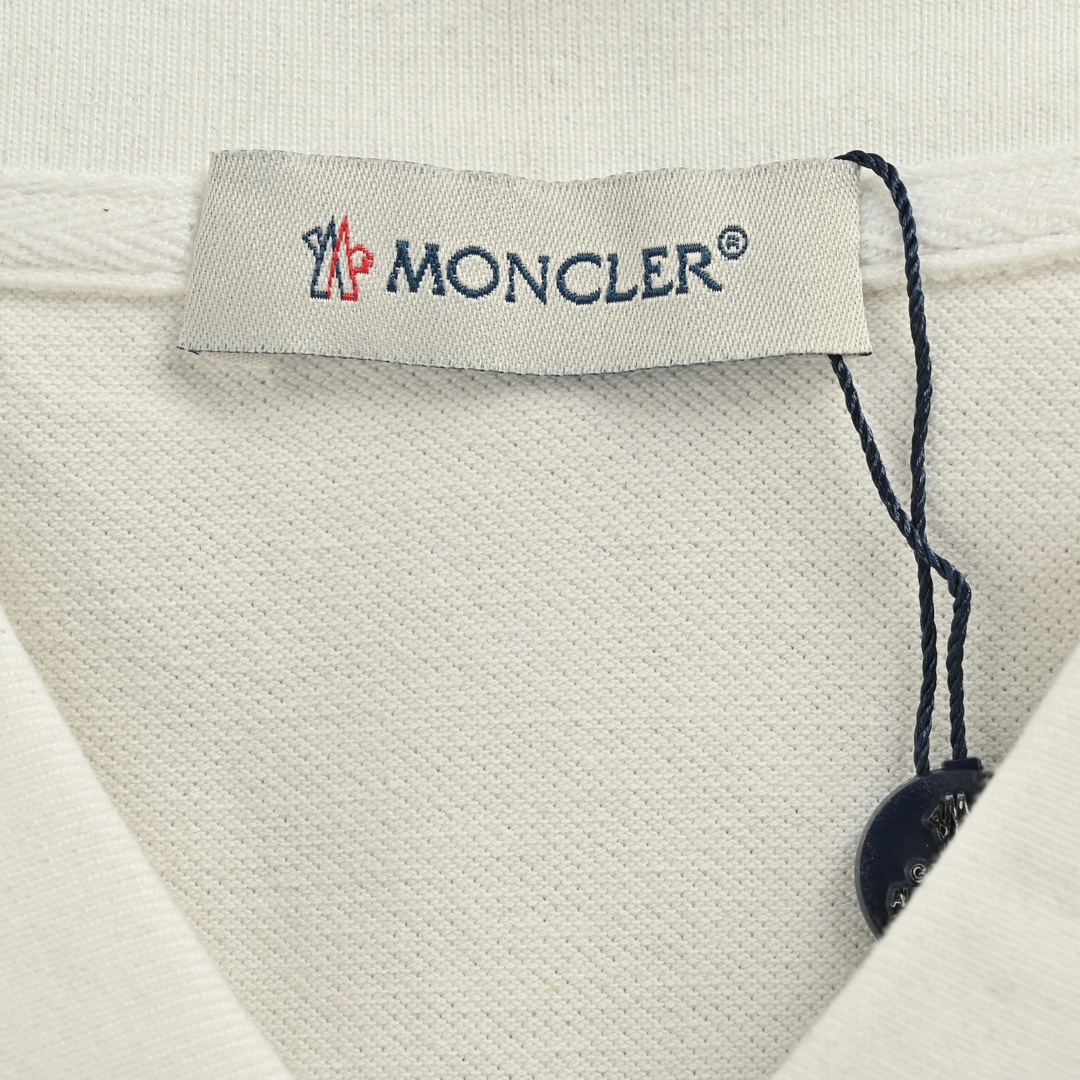 Moncler/蒙口 经典徽章刺绣Polo短袖