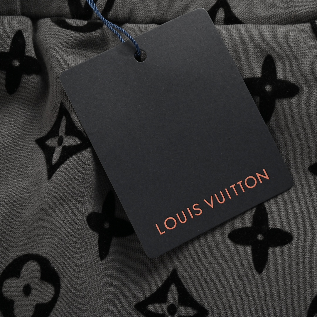 Louis Vuitton/路易威登 24ss 老花植绒满印logo短裤