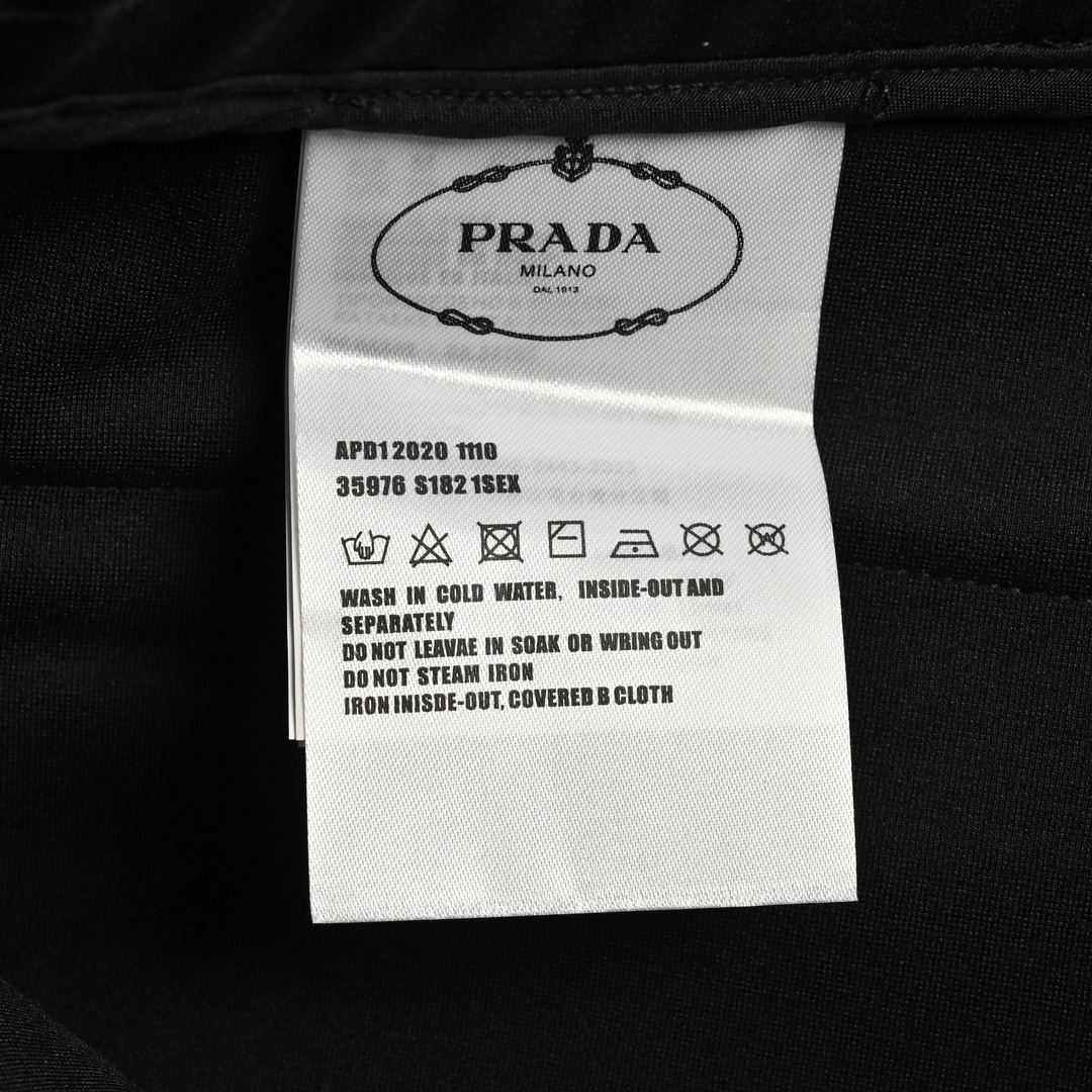 Prada/普拉达 24Fw 侧口袋锁扣工装长裤