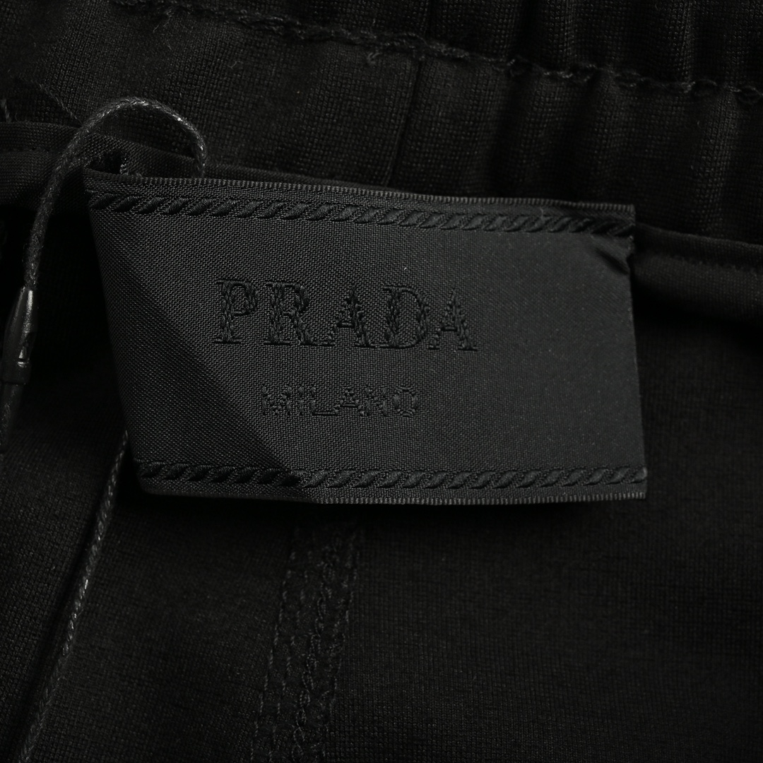 Prada/普拉达 24Fw 侧口袋锁扣工装长裤