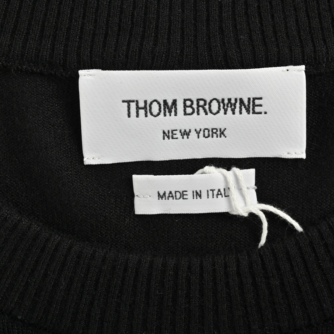 Thom Browne/汤姆布朗 23Fw 细羊毛圆领毛衣 （黑色）