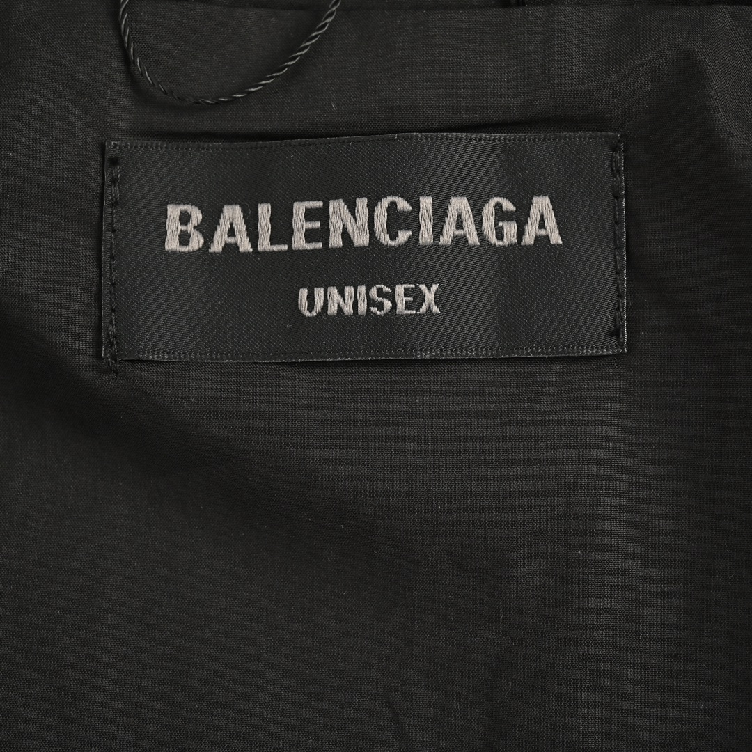 Balenciaga/巴黎世家 24ss 10号拼接足球作训冲锋衣夹克