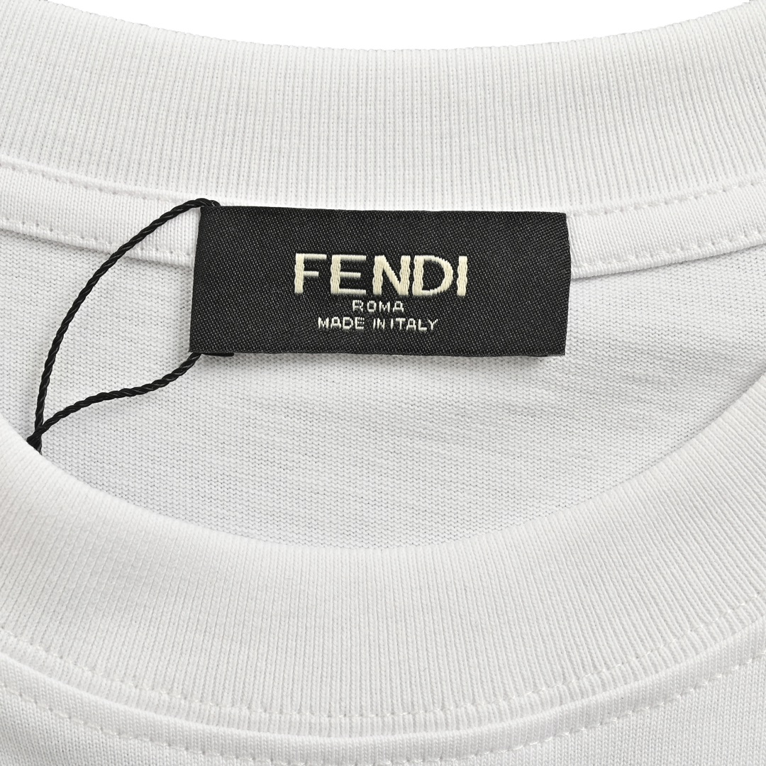 Fendi/芬迪 24ss 胸包印花短袖