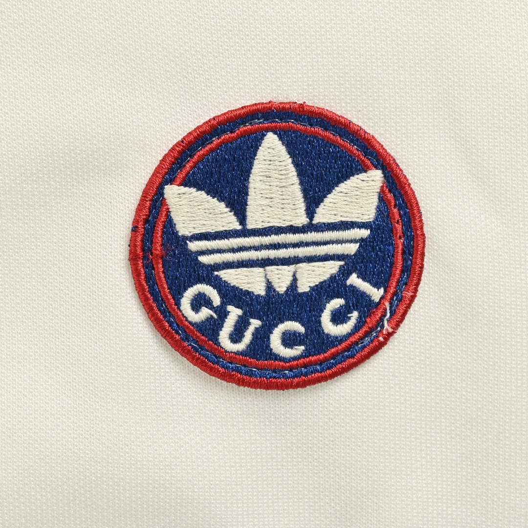 Gucci & Adidas 联名款白红拼接织带拉链外套