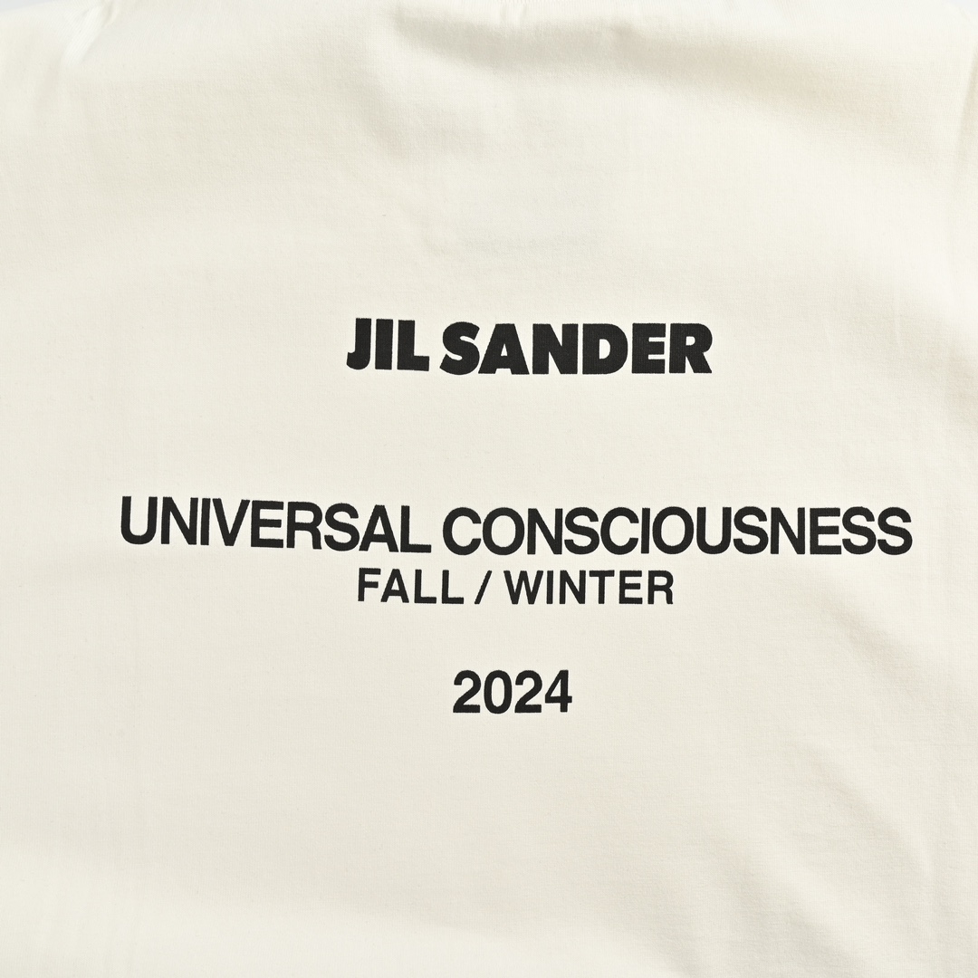 Jil Sander 24Fw 后背字母真两件长袖 面部采用26s230g精梳棉