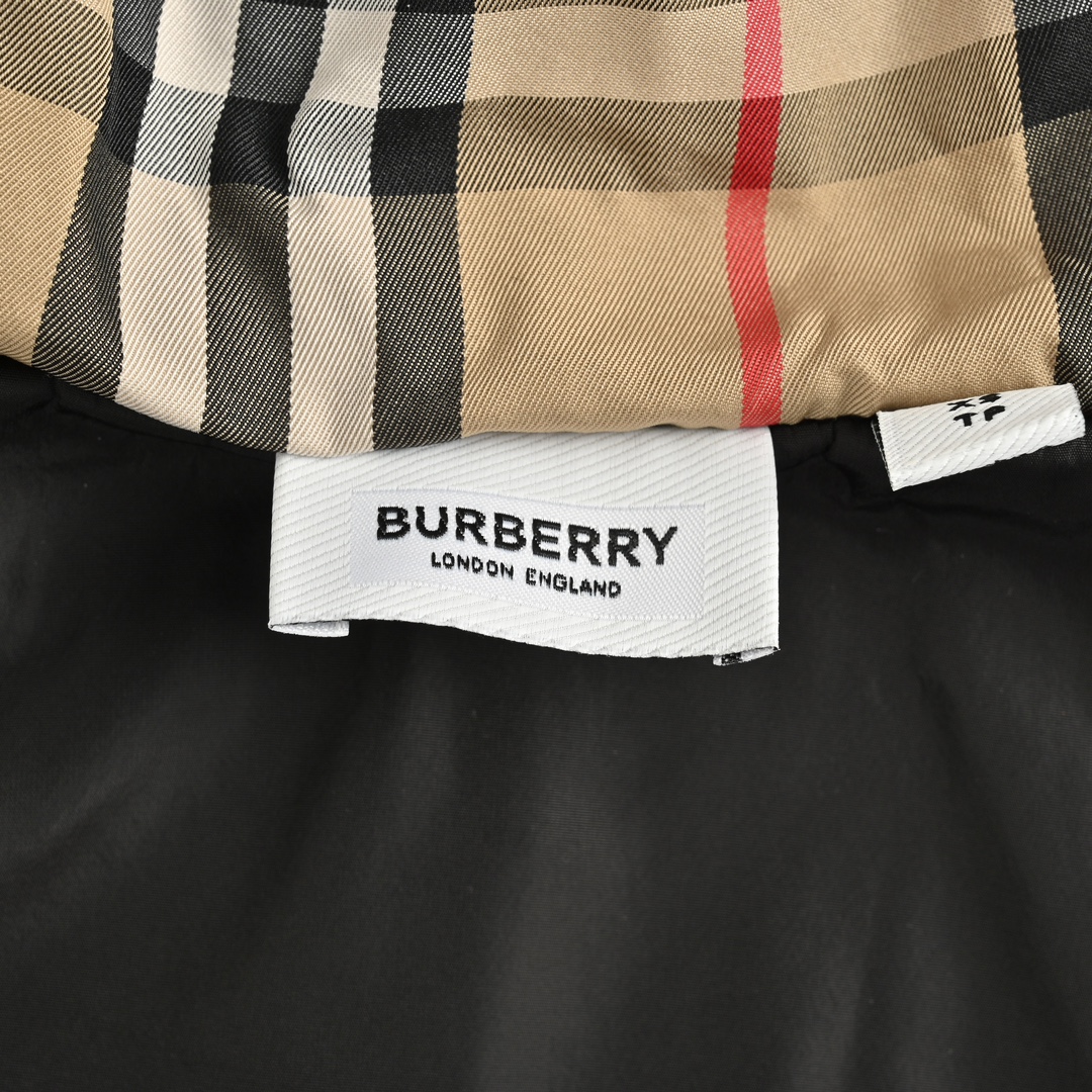 Burberry/巴宝莉 24Fw BT徽标风衣外套 轻便的连帽外套