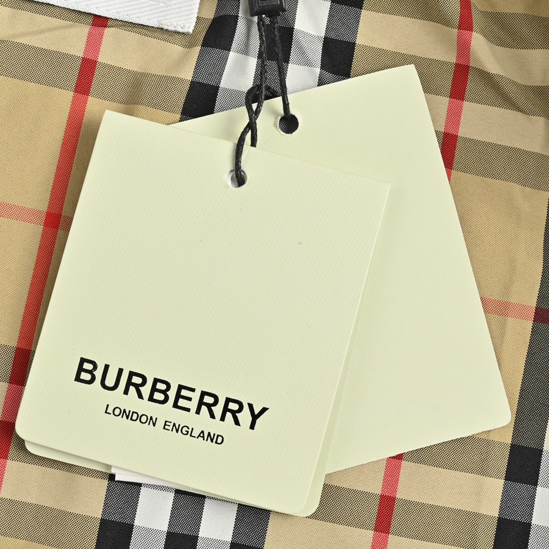 Burberry/巴宝莉 切片格纹连帽夹克外套