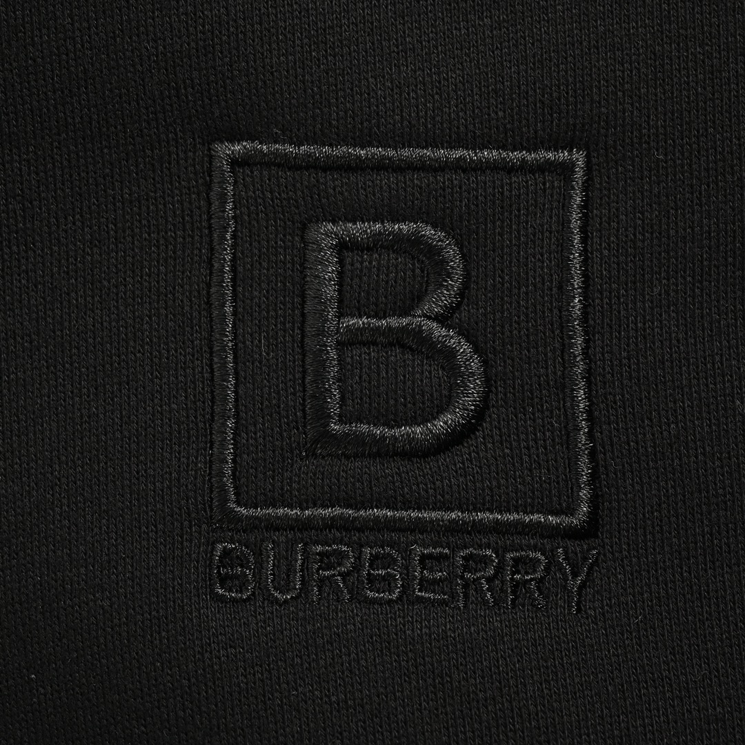 Burberry/巴宝莉 23Fw B标格纹内衬拉链连帽卫衣外套