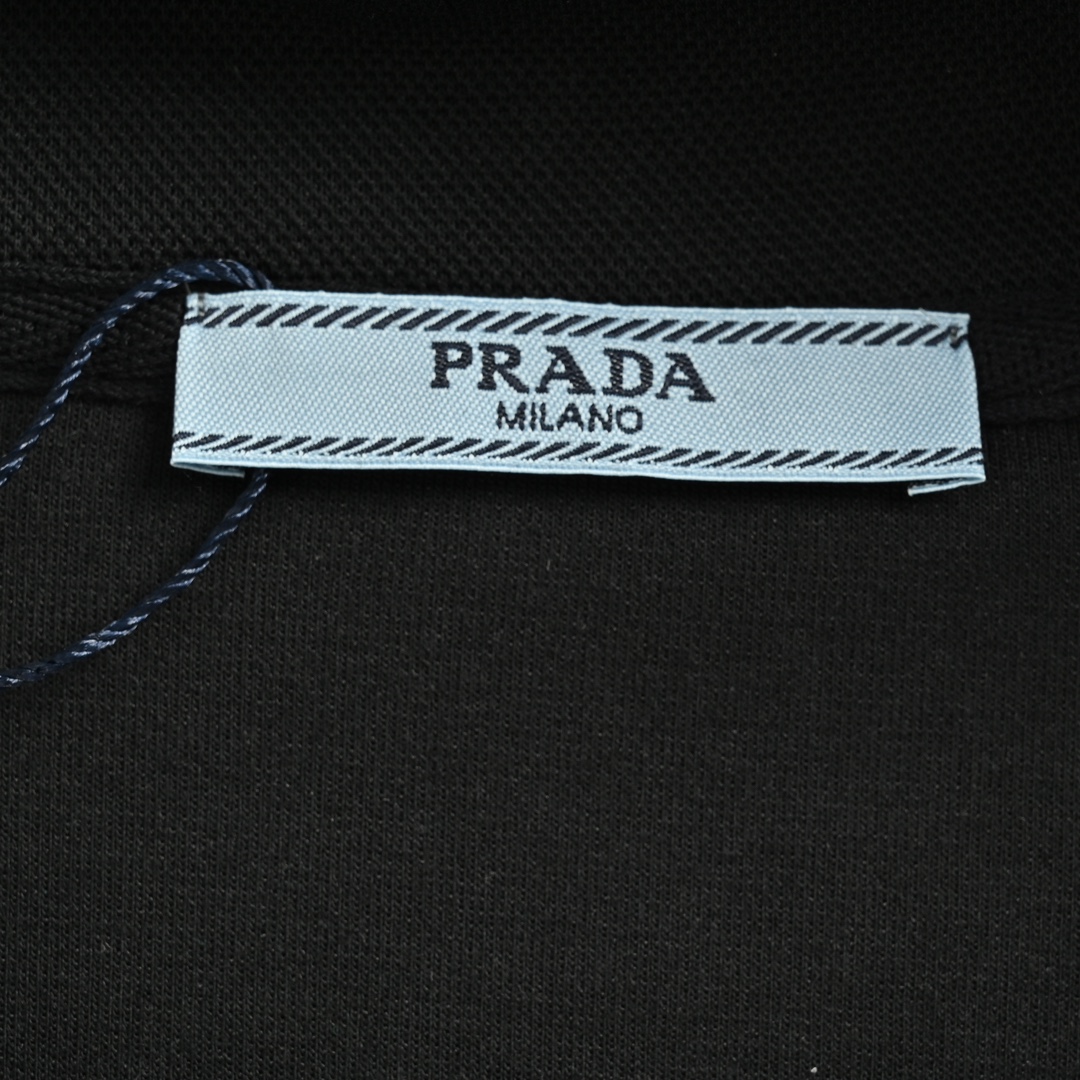 Prada/普拉达 24Fw 三角标绿色织带拼接套装外套