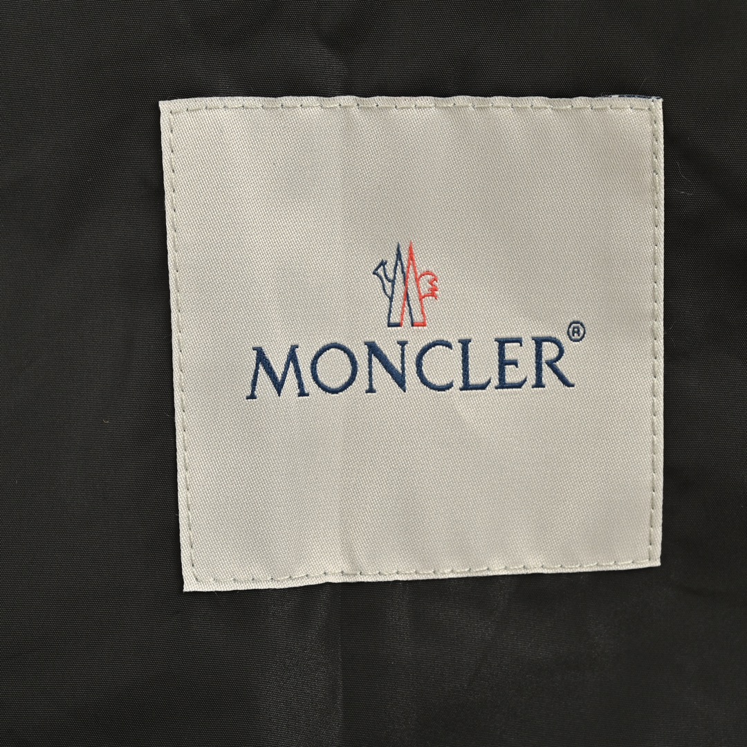 Moncler/蒙口 24Fw 侧边织带连帽风衣外套