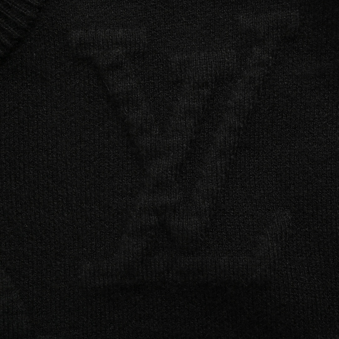 Louis Vuitton/路易威登 24Fw 满印暗纹提花针织毛衣