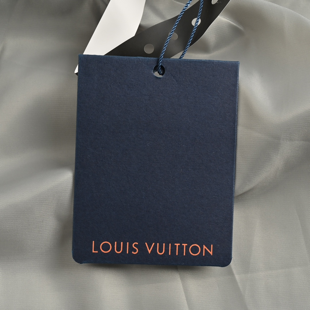 Louis Vuitton/路易威登 24Fw 老花满印风衣拉链外套