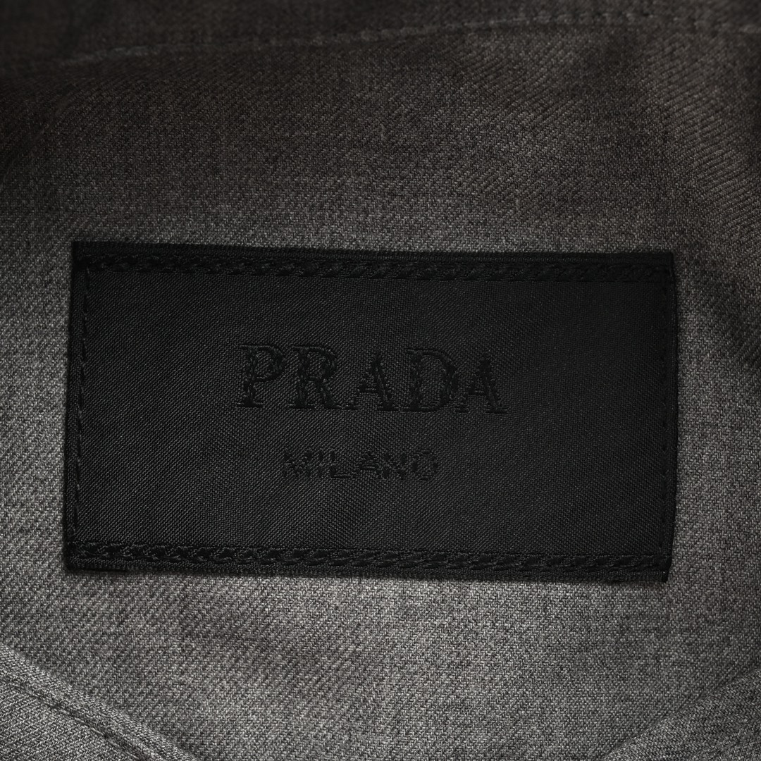 Prada/普拉达 24Fw 羊毛三角布标衬衫夹克外套