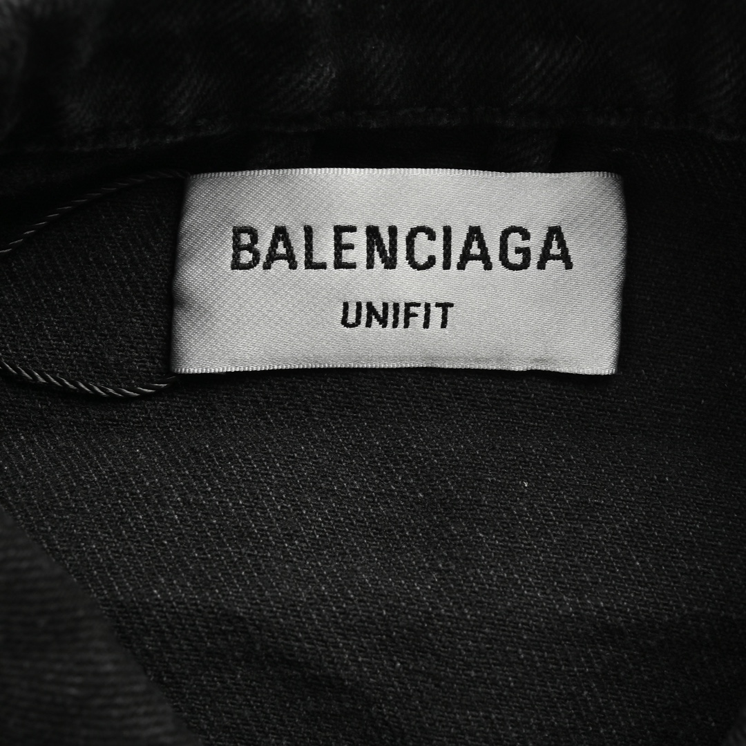 Balenciaga/巴黎世家 23Fw 水洗梵文铁塔牛仔夹克外套 水洗梵文哥特字体埃菲尔铁塔加厚牛仔外套