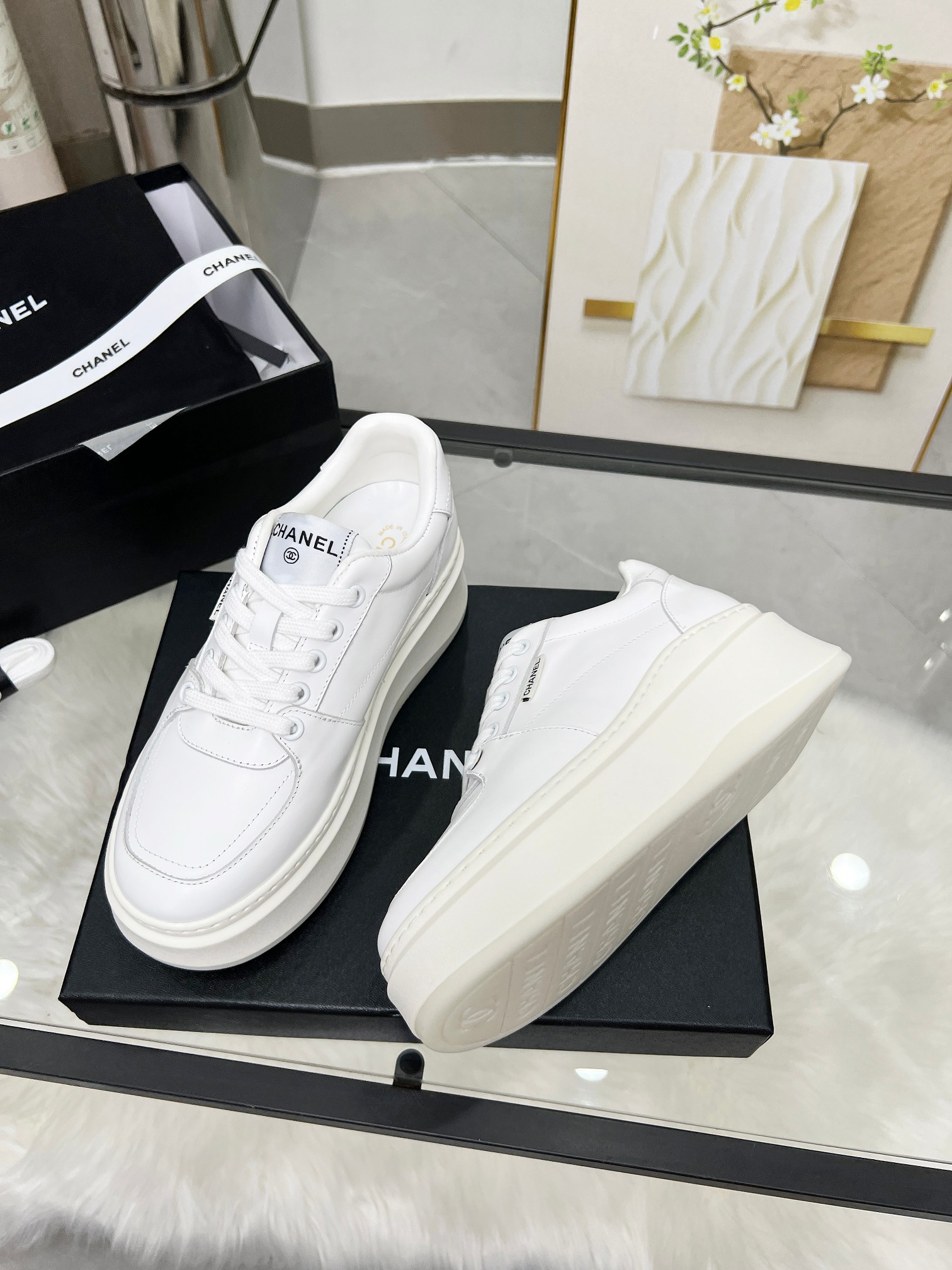 CHANEL 25C春夏新款運動鞋 - スタイリッシュな休闲スポーツデザイン