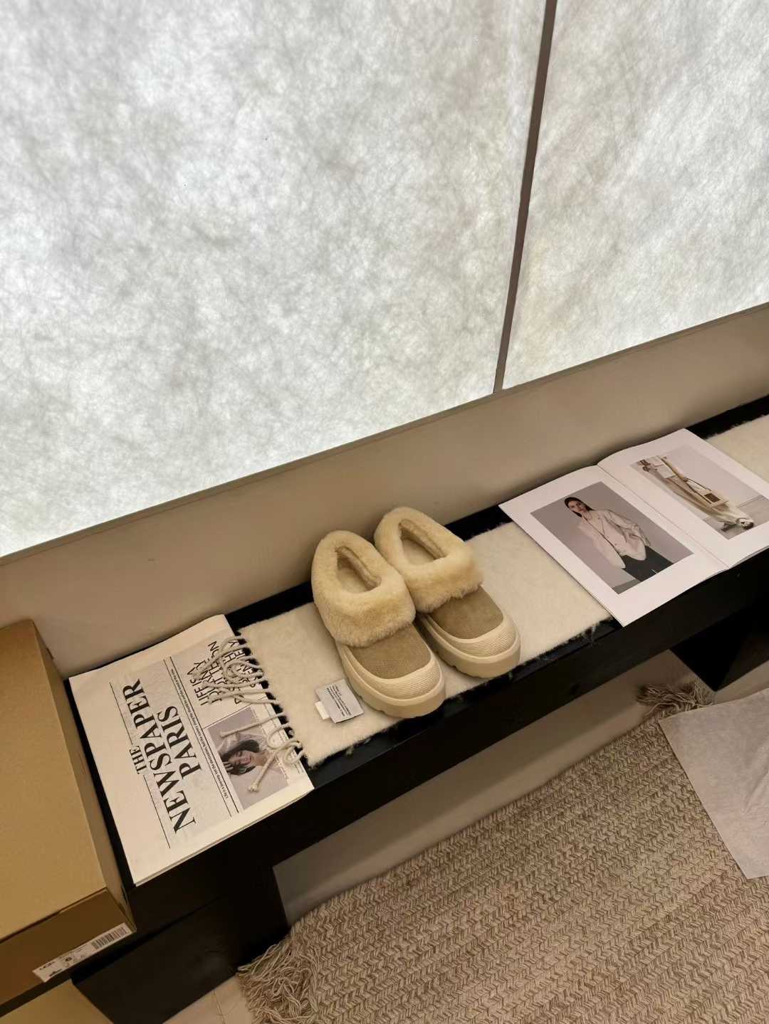 NO:559857,The small fur collar snow boots are low, medium and high. They are so cute!  This pair of snow boots gives you a sense of security in winter!  Warm. The walking sheep is so cute and beautiful. The simplicity and exquisite style are the favorites of many girls!  My feet are so beautiful!  Waterproof, anti-fouling, anti-slip, no need to worry about stepping on snow or water!  !  !  So cool and cute!  Imported cow suede with Australian imported wool, long-term relaxation, size 35-40, snow boots, boots19860909小毛领雪地靴低 中 高 太可爱啦！ 冬天的安全感是这双雪地靴给的！暖乎乎 行走的羊咩咩实在是太可爱啦超美腻 简洁、精美风格是很多女孩的心头好！上脚美炸了！防水 防污 防滑 踩雪踩水不怕啦！！！又酷又可爱呀！ 进口牛反绒搭配澳洲进口羊毛 长期主义松弛感拿捏 size35-40,雪地靴,boots,Women's Shoes