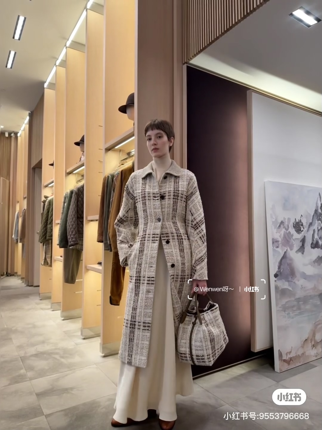 NO:610276,L new autumn and winter coat customized and developed by yb. The lining is made of real silk. Orders are now available. Sizes 36 38 40, loro piana, real silk, alexander wang19860909L秋冬新款大衣 yb定制 开发 里布采用真丝.可接订单了 尺码36 38 40,,loro piana,real silk,alexander wang,Women's clothing