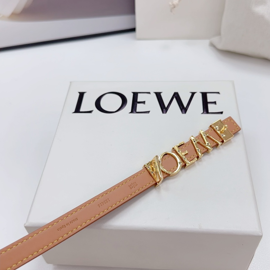 .5cm罗意威新款光滑牛皮革腰带以金属LOEWE品牌标志长度75.80.85.90.95.100欧