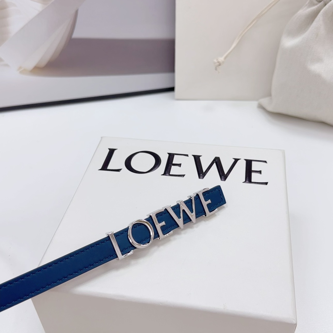 .5cm罗意威新款光滑牛皮革腰带以金属LOEWE品牌标志长度75.80.85.90.95.100欧