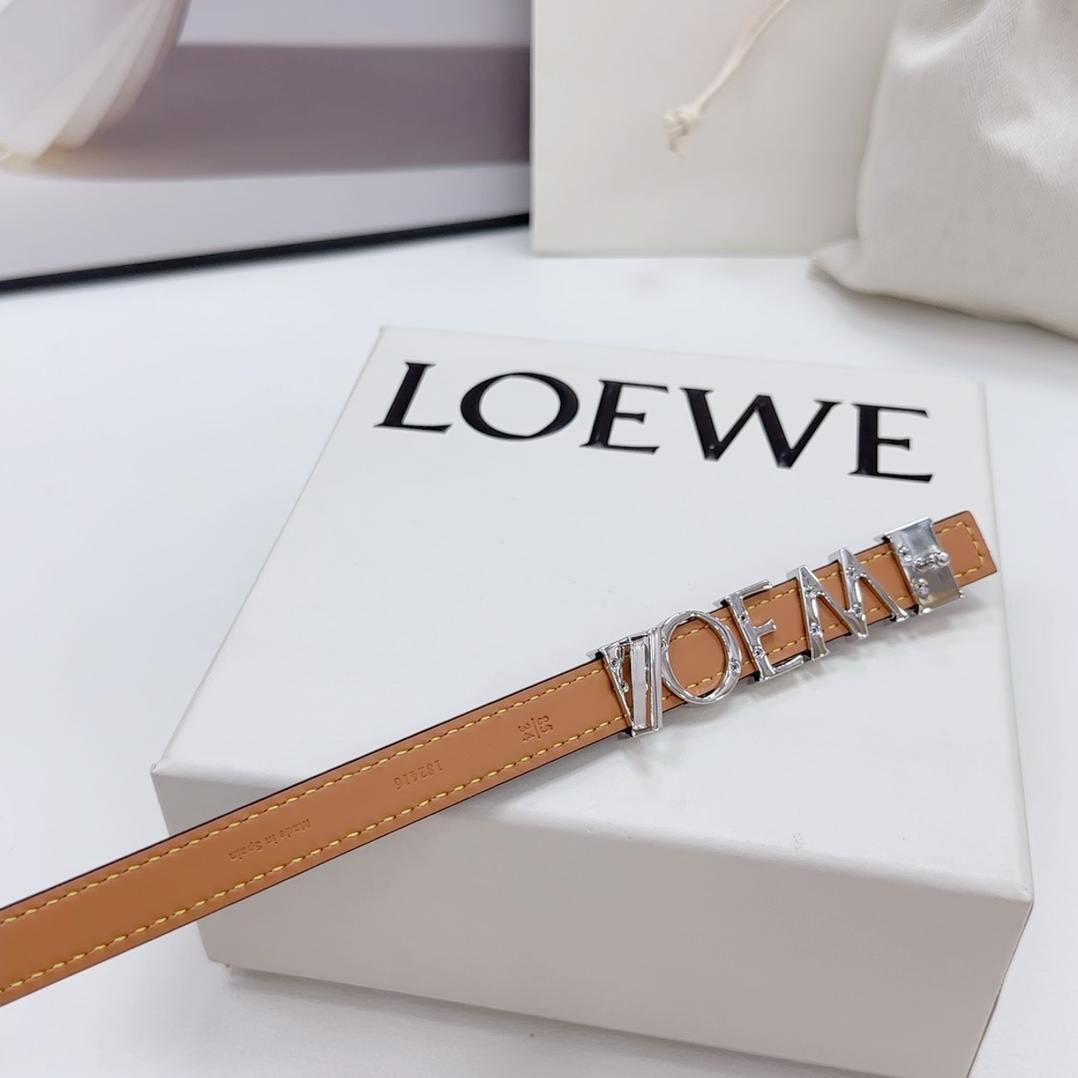 .5cm罗意威新款光滑牛皮革腰带以金属LOEWE品牌标志长度75.80.85.90.95.100欧