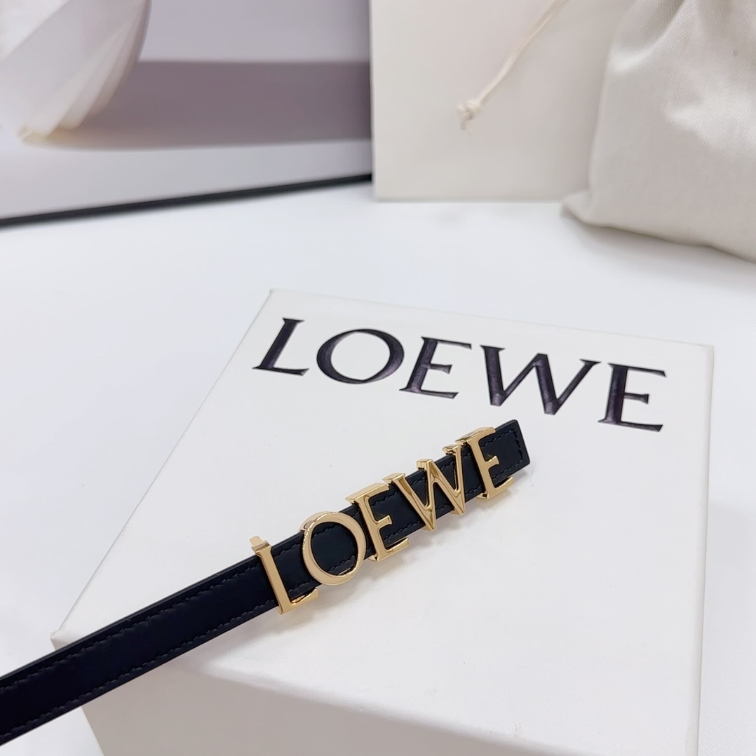 .5cm罗意威新款光滑牛皮革腰带以金属LOEWE品牌标志长度75.80.85.90.95.100欧