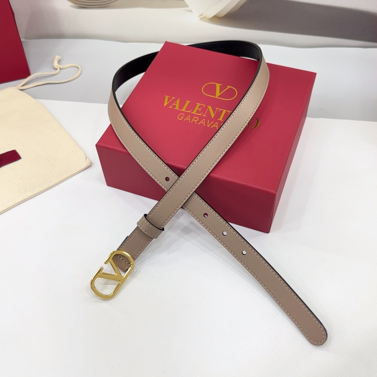 Valentino 代购级 华伦天奴腰带 宽度2 0cm 双面头层牛皮皮料 长度： 75 80 85