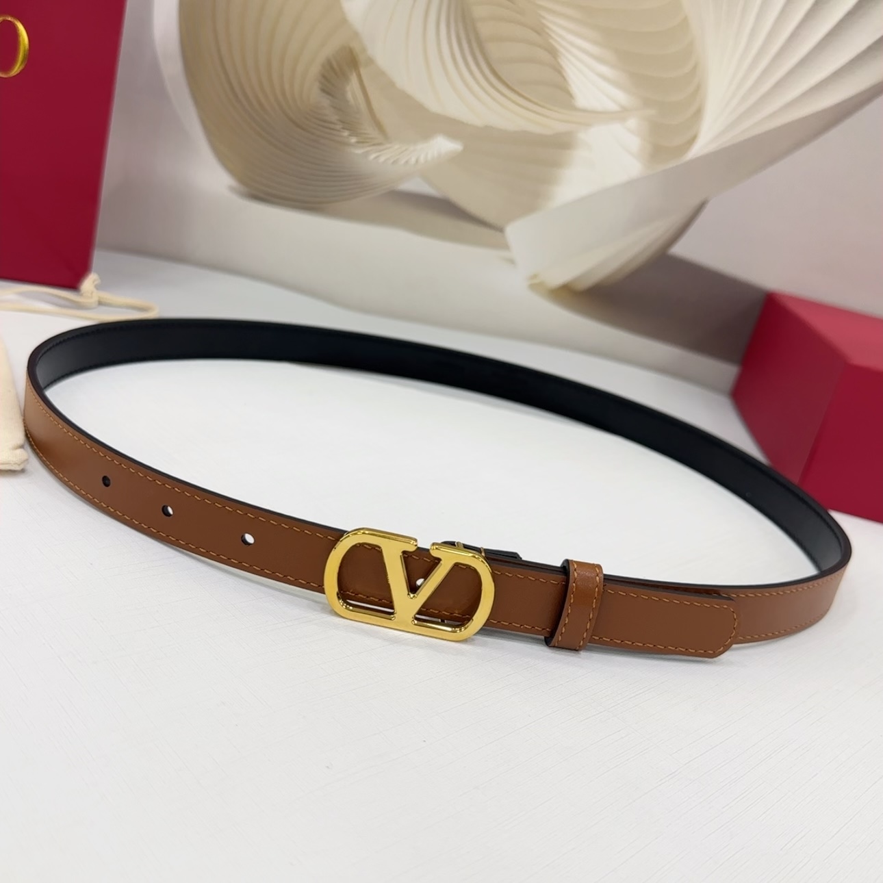 Valentino 代购级 华伦天奴腰带 宽度2 0cm 双面头层牛皮皮料 长度： 75 80 85
