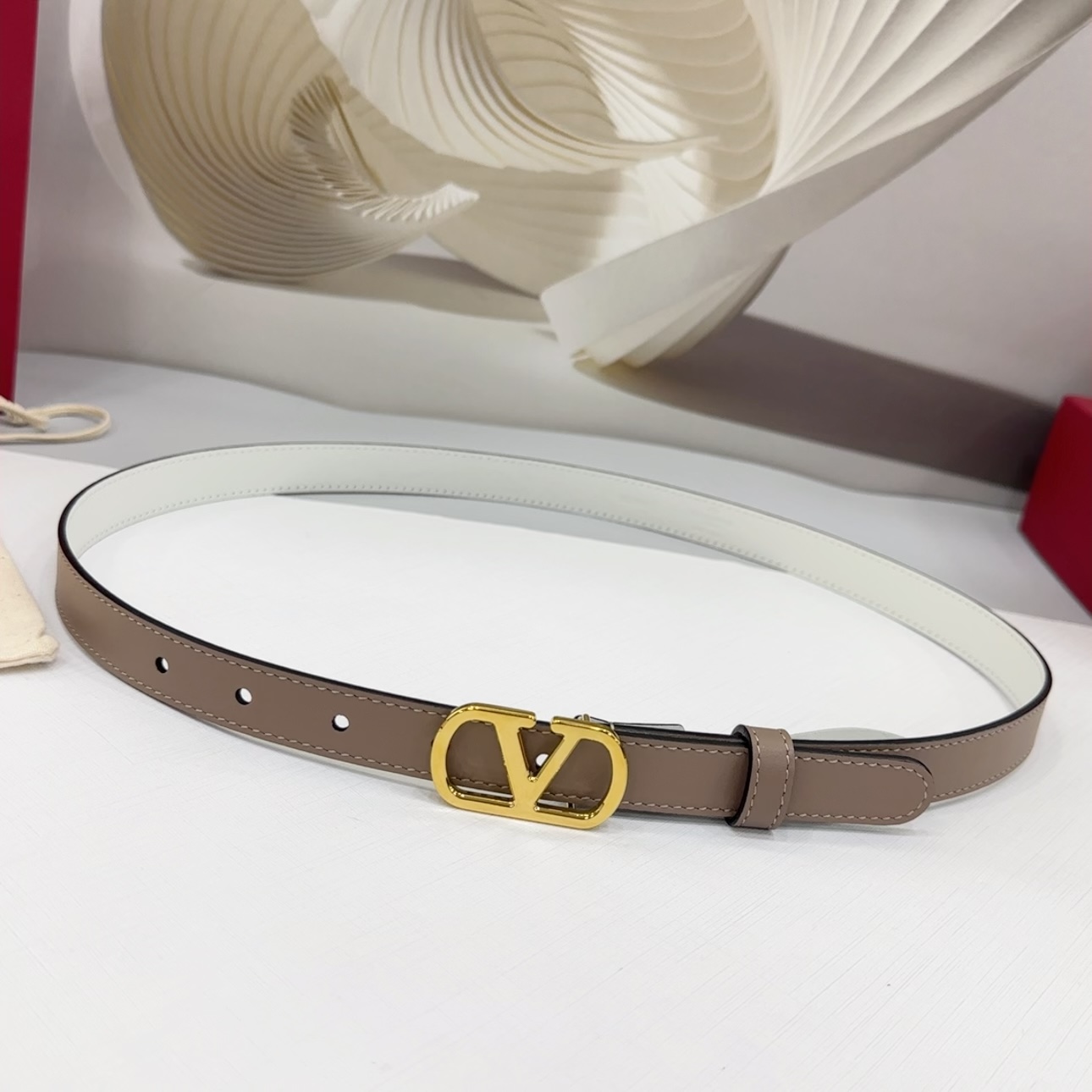 Valentino 代购级 华伦天奴腰带 宽度2 0cm 双面头层牛皮皮料 长度： 75 80 85