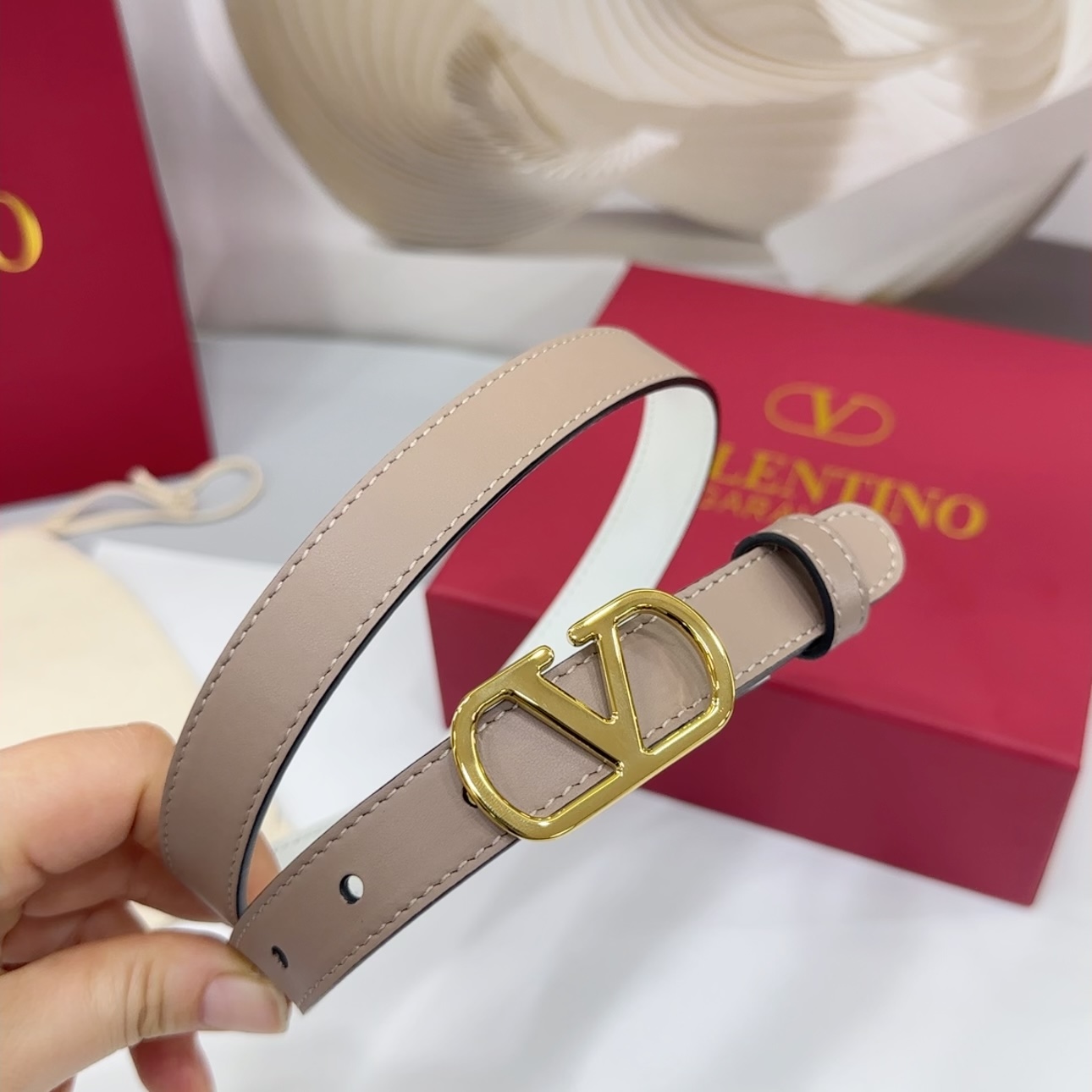 Valentino 代购级 华伦天奴腰带 宽度2 0cm 双面头层牛皮皮料 长度： 75 80 85