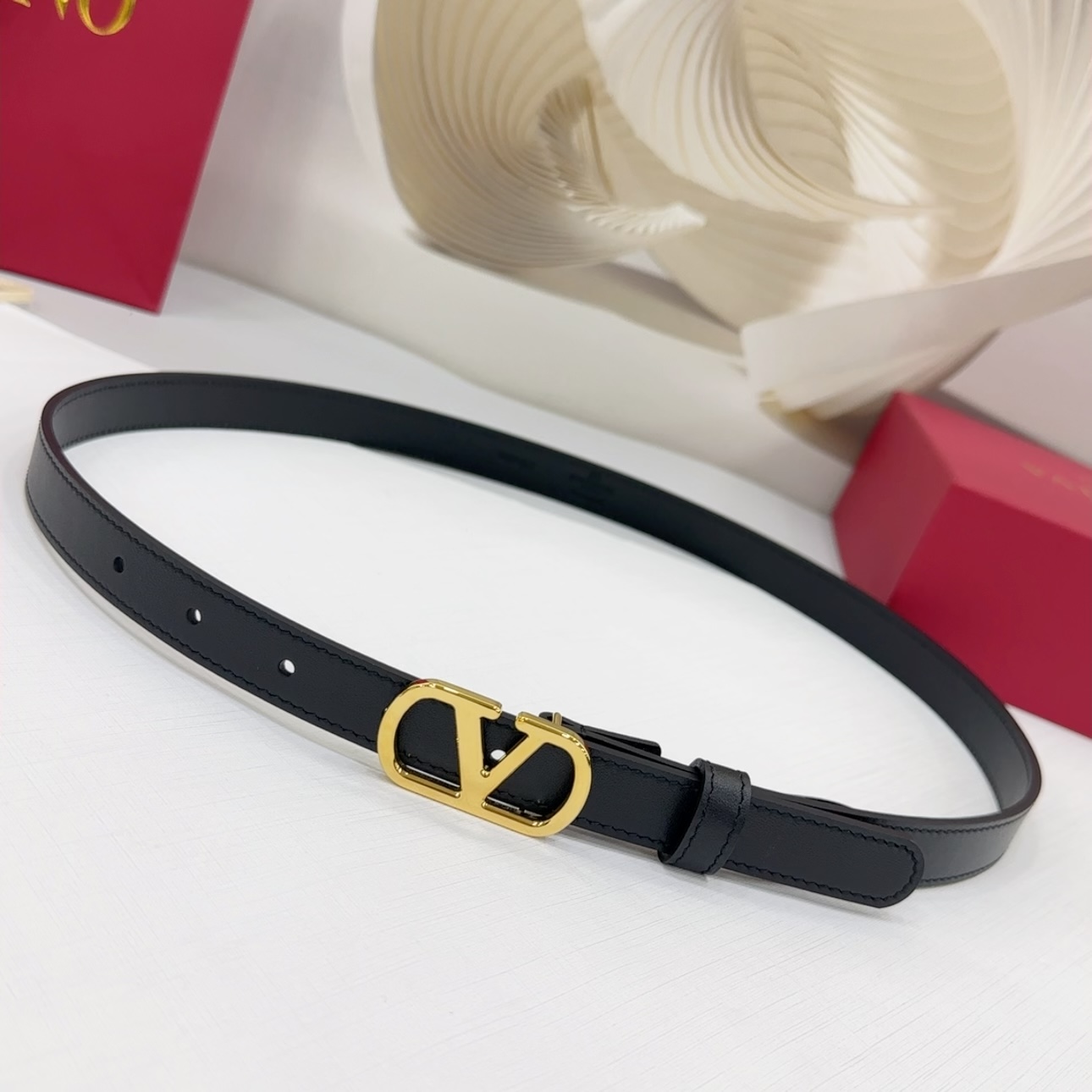 Valentino 代购级 华伦天奴腰带 宽度2 0cm 双面头层牛皮皮料 长度： 75 80 85