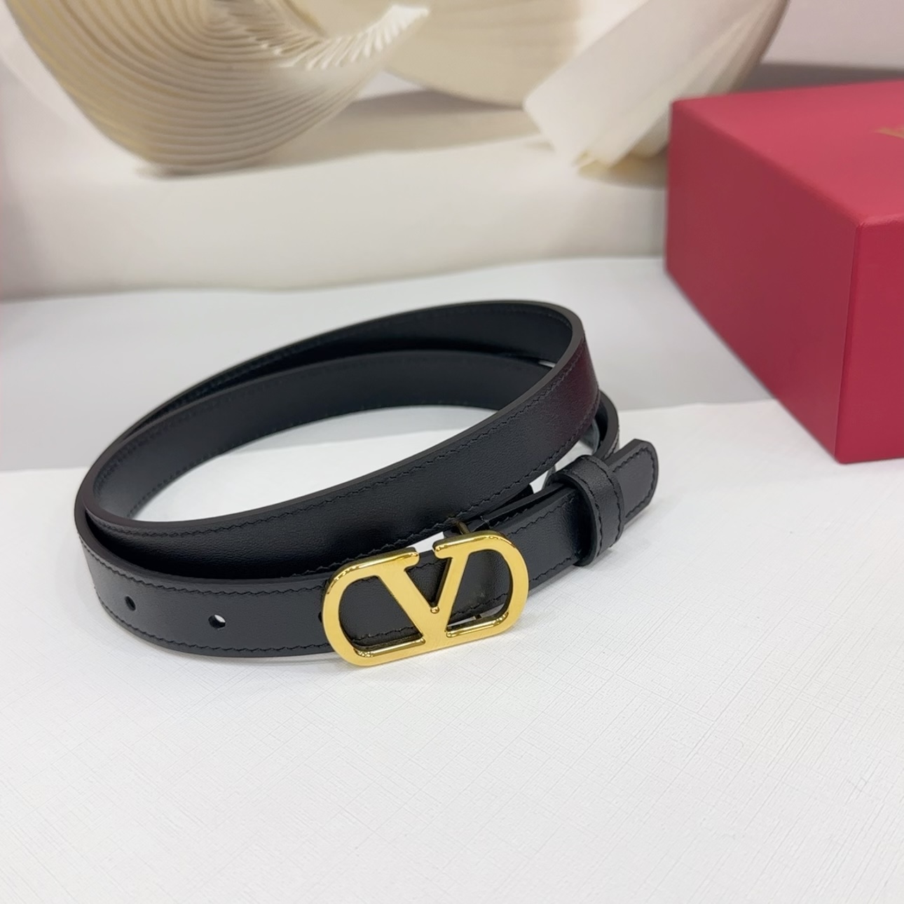 Valentino 代购级 华伦天奴腰带 宽度2 0cm 双面头层牛皮皮料 长度： 75 80 85