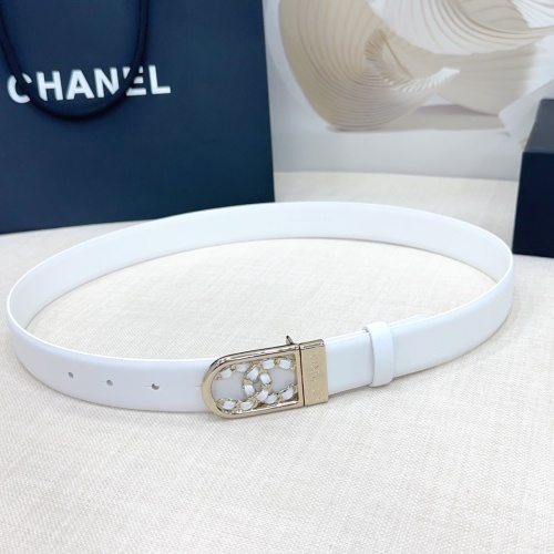 Chanel Women's Leather Belt with CC Buckle, White, Size 3.0cm 1 Chanel Women's Leather Belt with CC Buckle, White, Size 3.0cm