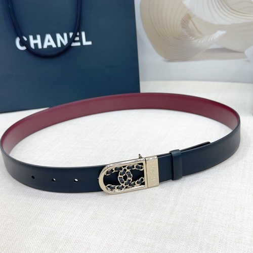 Elegant Chanel Reversible Leather Belt with Iconic CC Buckle, 3.0 cm Width