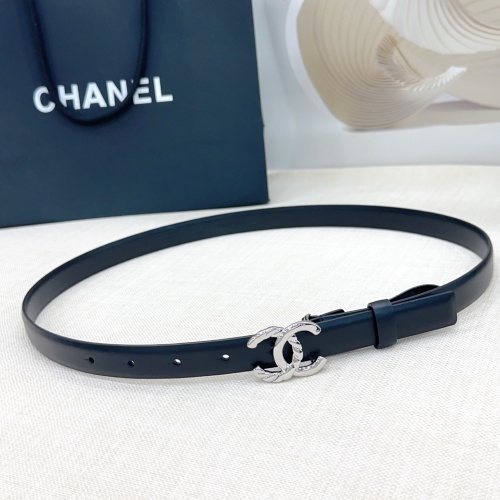 Chanel Women's 2.0cm Double-Sided Leather Belt with CC Buckle 1 Chanel Women's 2.0cm Double-Sided Leather Belt with CC Buckle