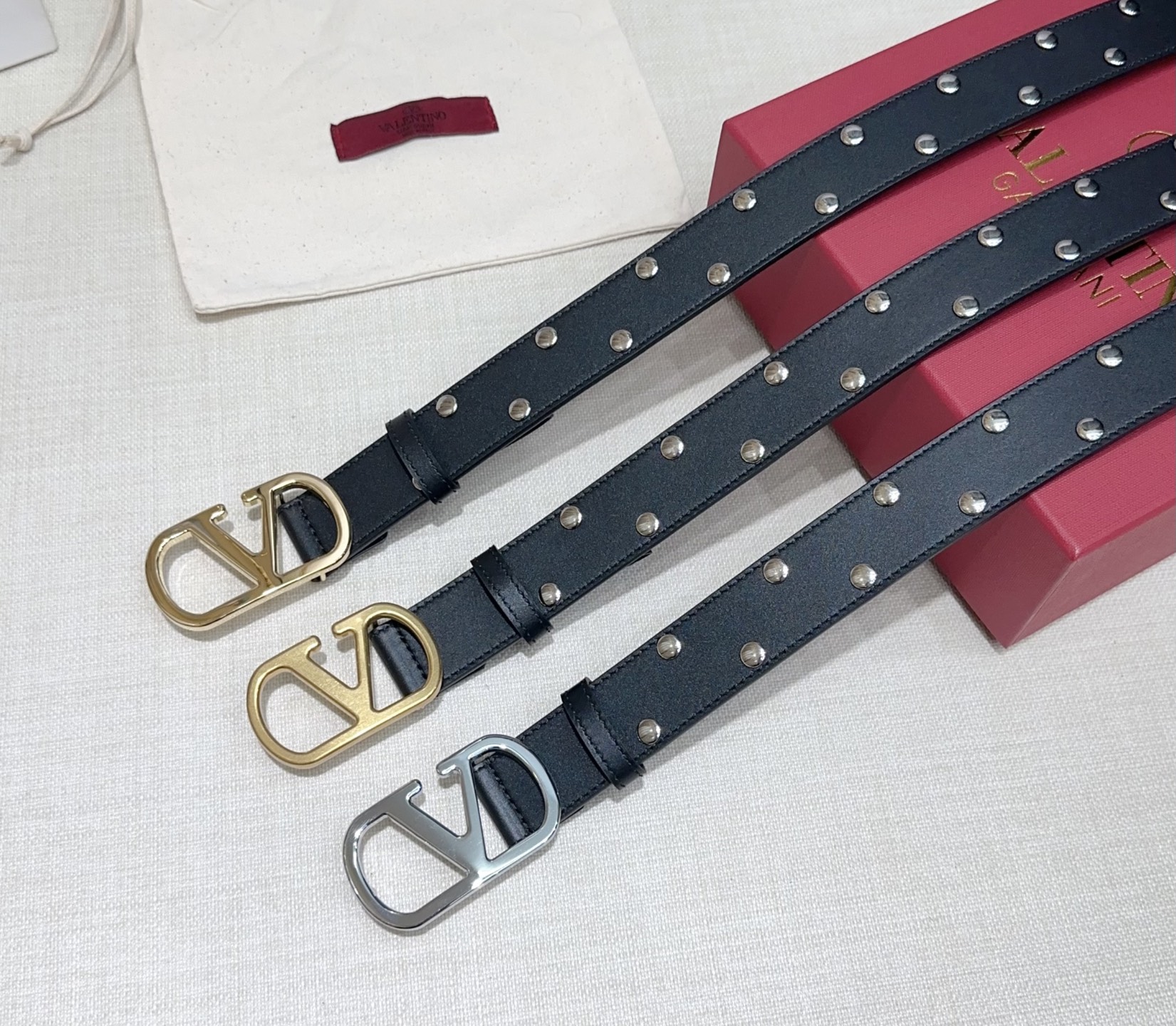 💥💥💥3.0cm华伦天奴腰带，双面头层牛皮，长度：75.80.85.90.95.100.105.110欧