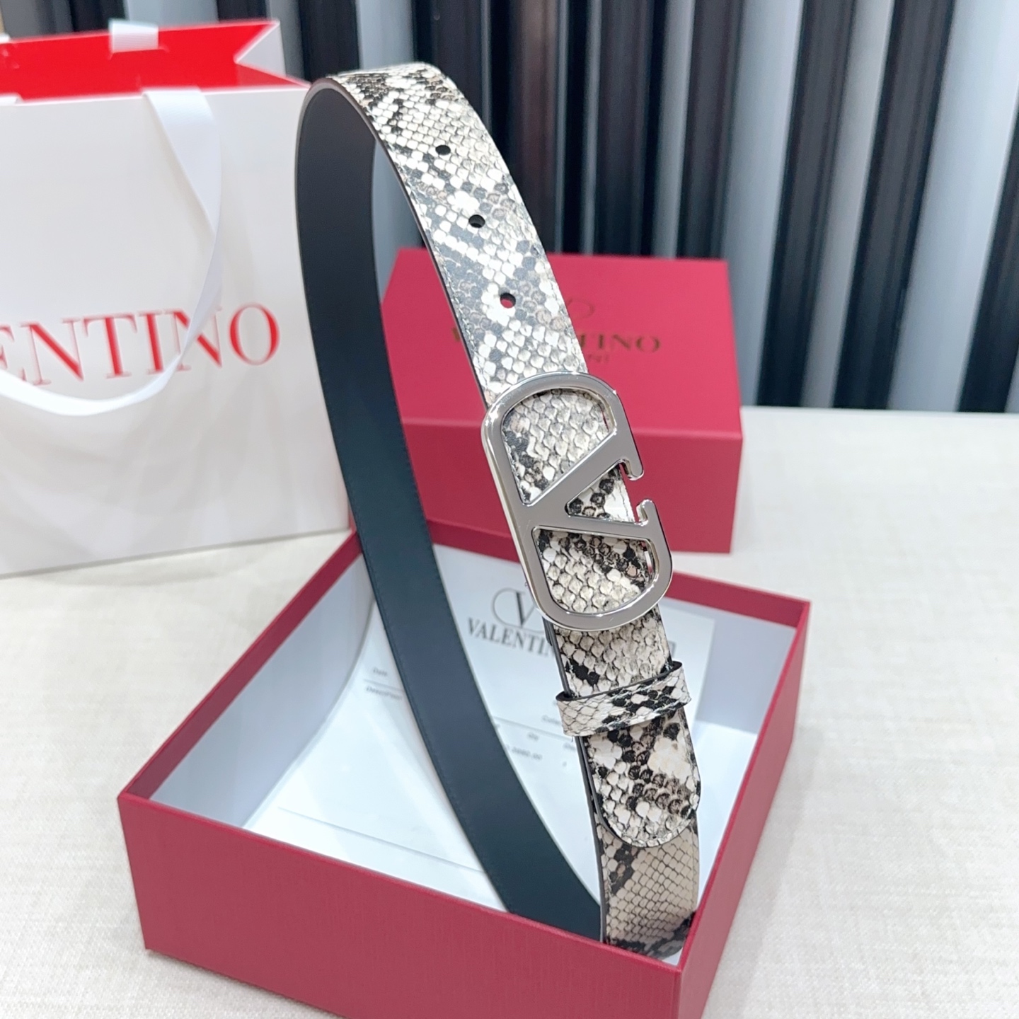 💥💥💥3.0cm华伦天奴腰带，双面头层牛皮，长度：75.80.85.90.95.100.105.110欧