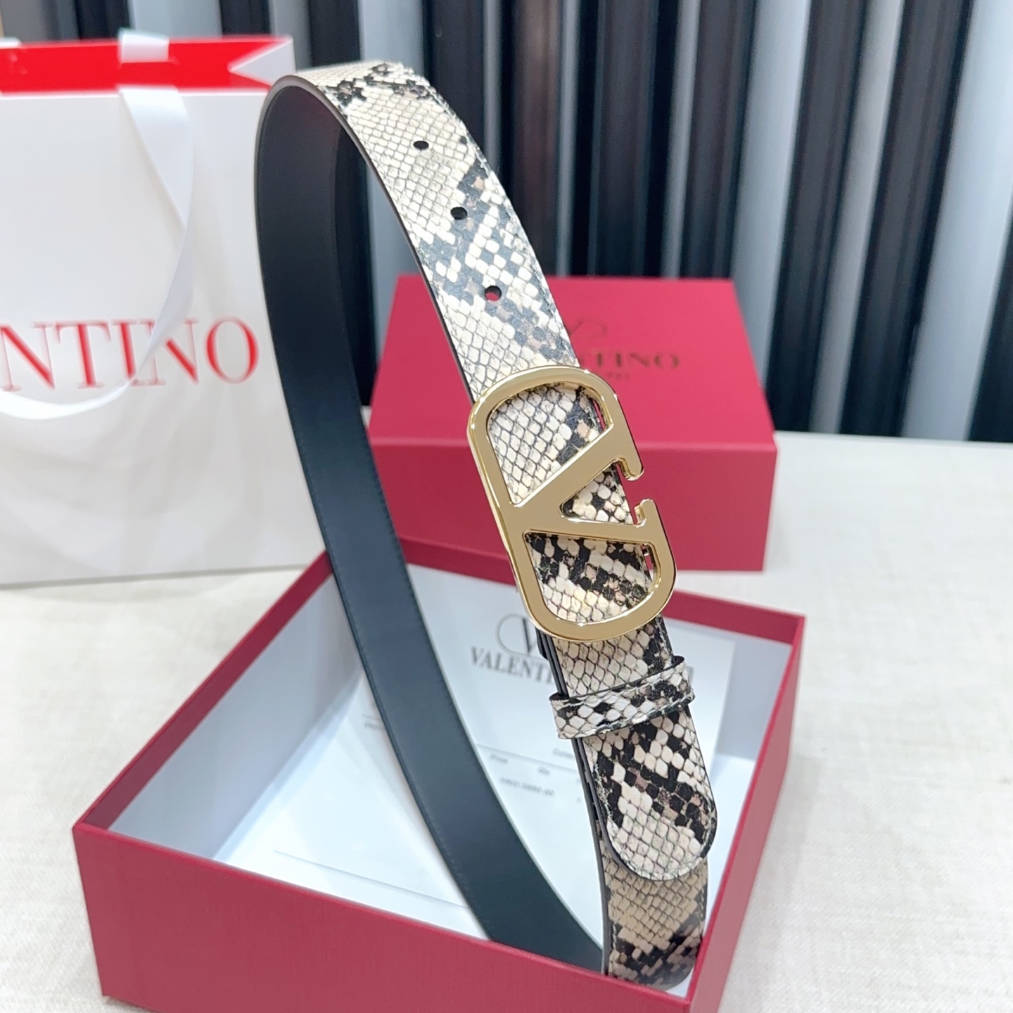 💥💥💥3.0cm华伦天奴腰带，双面头层牛皮，长度：75.80.85.90.95.100.105.110欧