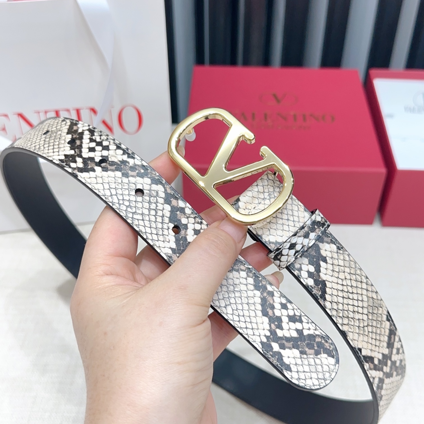 💥💥💥3.0cm华伦天奴腰带，双面头层牛皮，长度：75.80.85.90.95.100.105.110欧