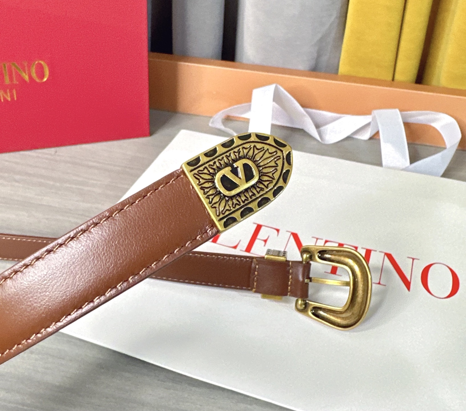 💥💥💥2.0cm 华伦天奴 腰带，双面头层牛皮，长度：75.80.85.90.95.100.105欧，铜