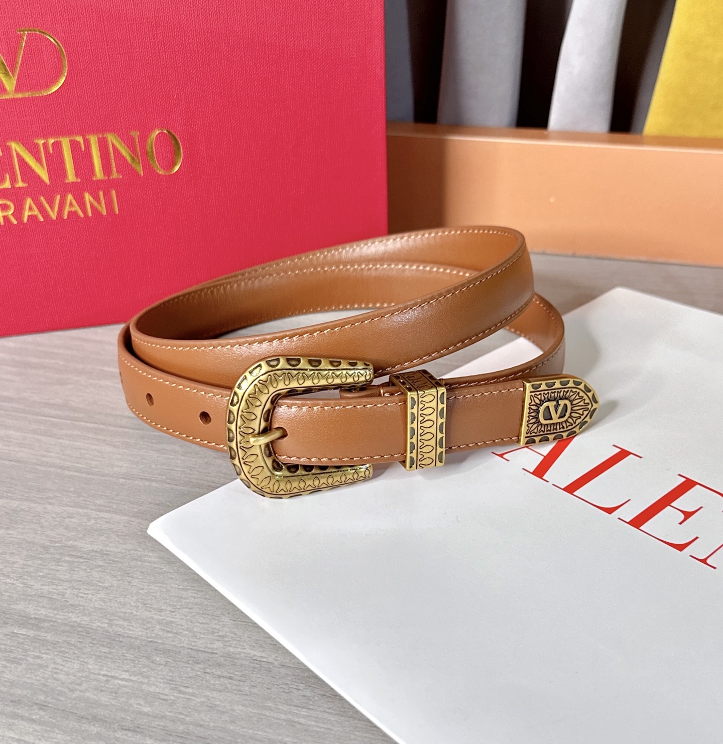 💥💥💥2.0cm 华伦天奴 腰带，双面头层牛皮，长度：75.80.85.90.95.100.105欧，铜