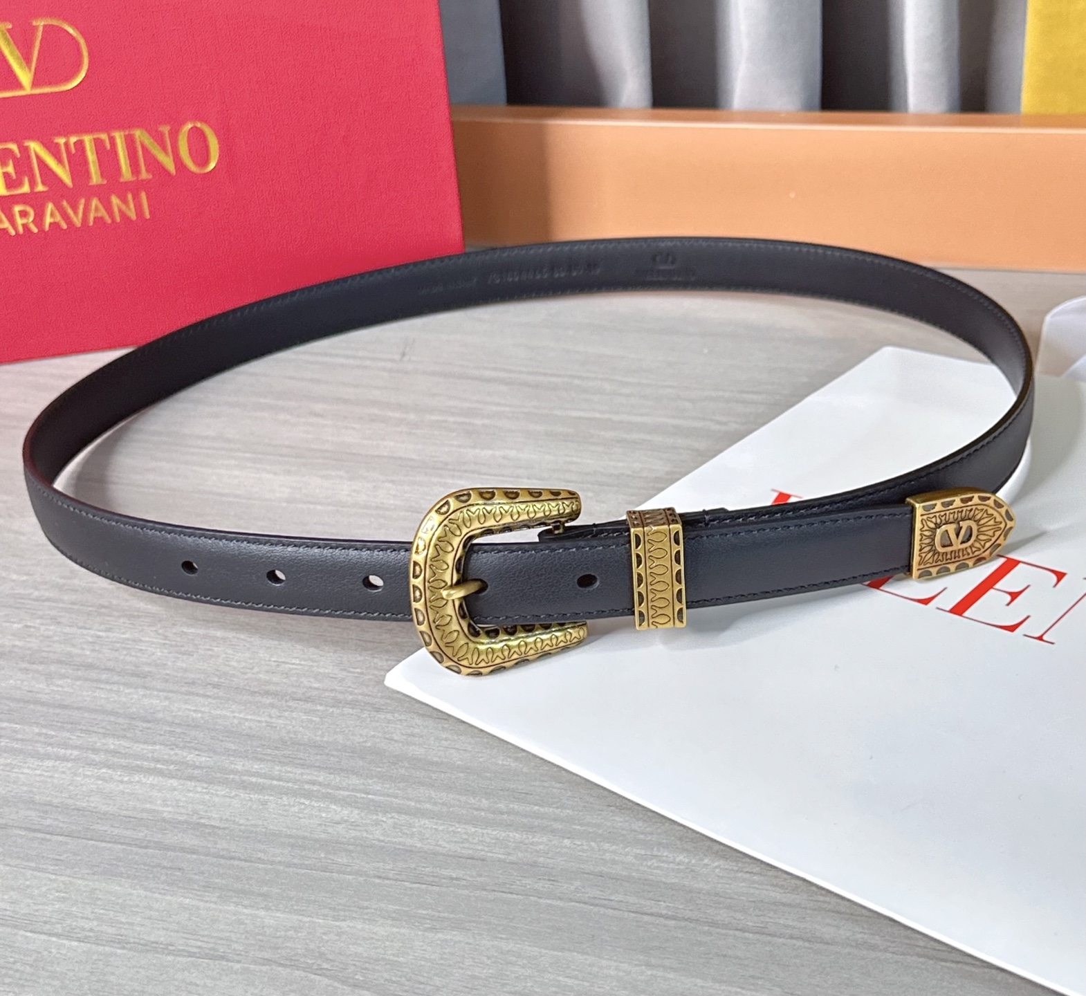 💥💥💥2.0cm 华伦天奴 腰带，双面头层牛皮，长度：75.80.85.90.95.100.105欧，铜