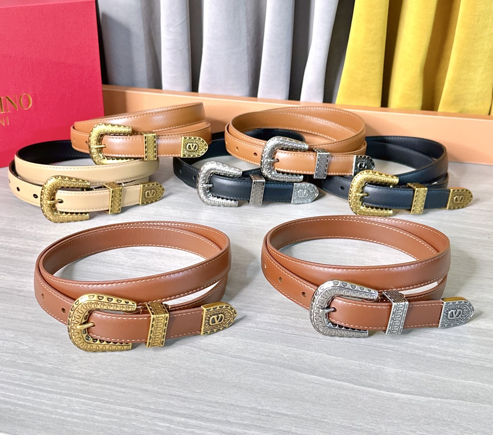 💥💥💥2.0cm 华伦天奴 腰带，双面头层牛皮，长度：75.80.85.90.95.100.105欧，铜