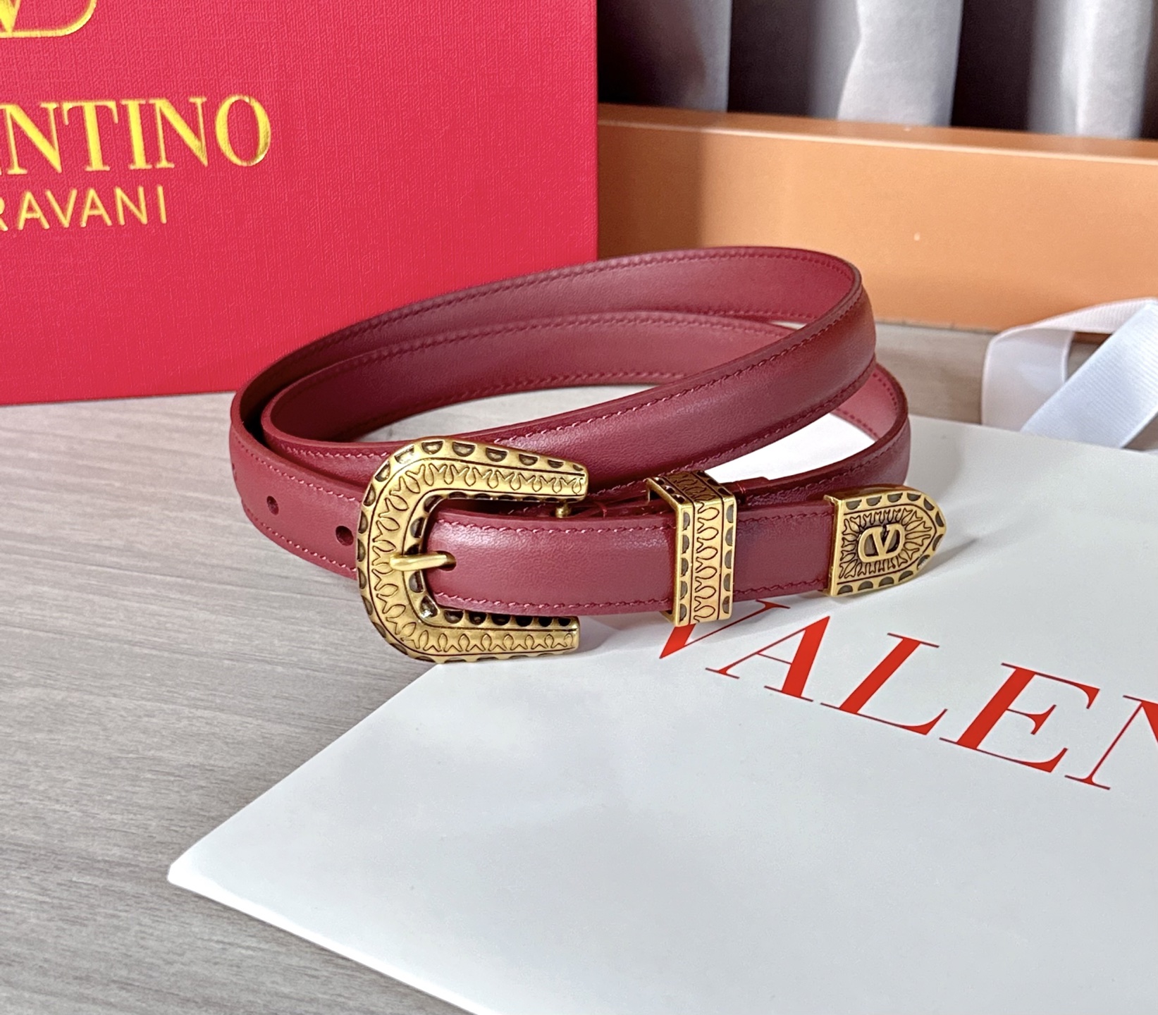 💥💥💥2.0cm 华伦天奴 腰带，双面头层牛皮，长度：75.80.85.90.95.100.105欧，铜