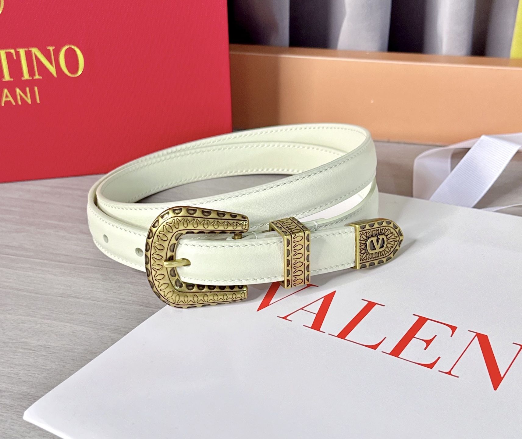 💥💥💥2.0cm 华伦天奴 腰带，双面头层牛皮，长度：75.80.85.90.95.100.105欧，铜