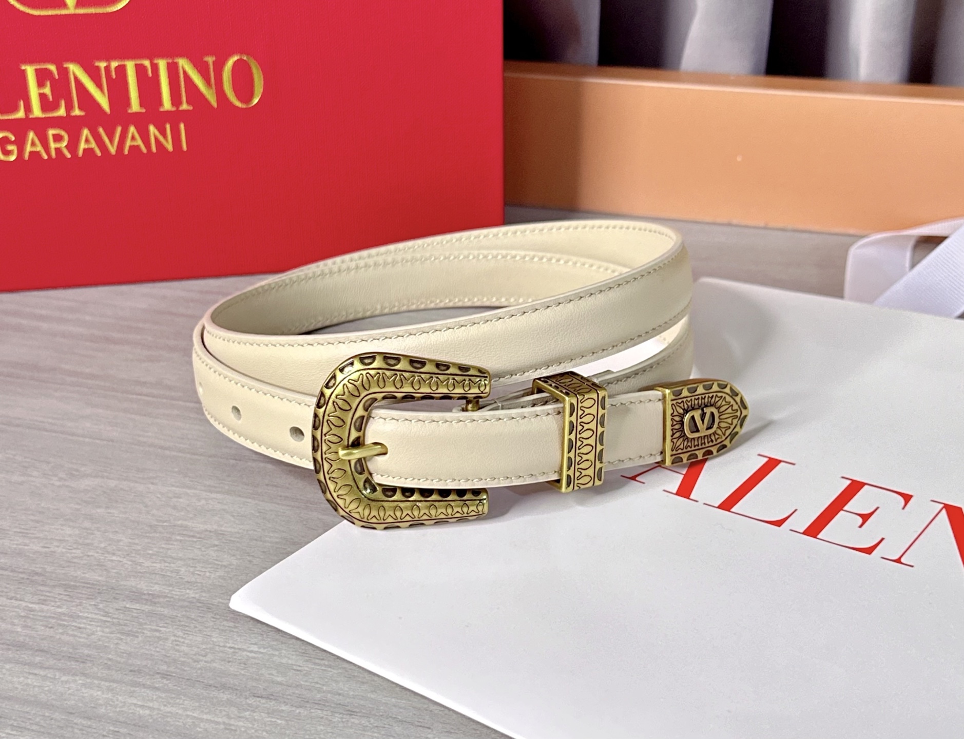 💥💥💥2.0cm 华伦天奴 腰带，双面头层牛皮，长度：75.80.85.90.95.100.105欧，铜