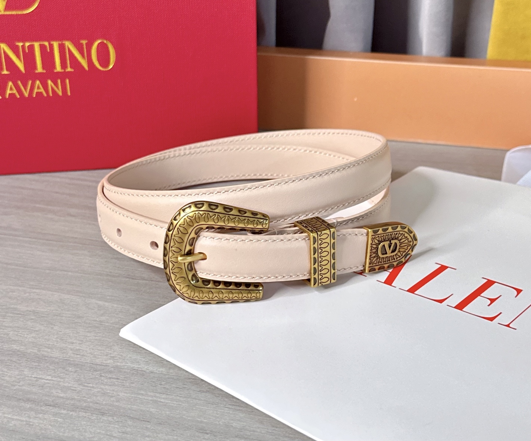 💥💥💥2.0cm 华伦天奴 腰带，双面头层牛皮，长度：75.80.85.90.95.100.105欧，铜