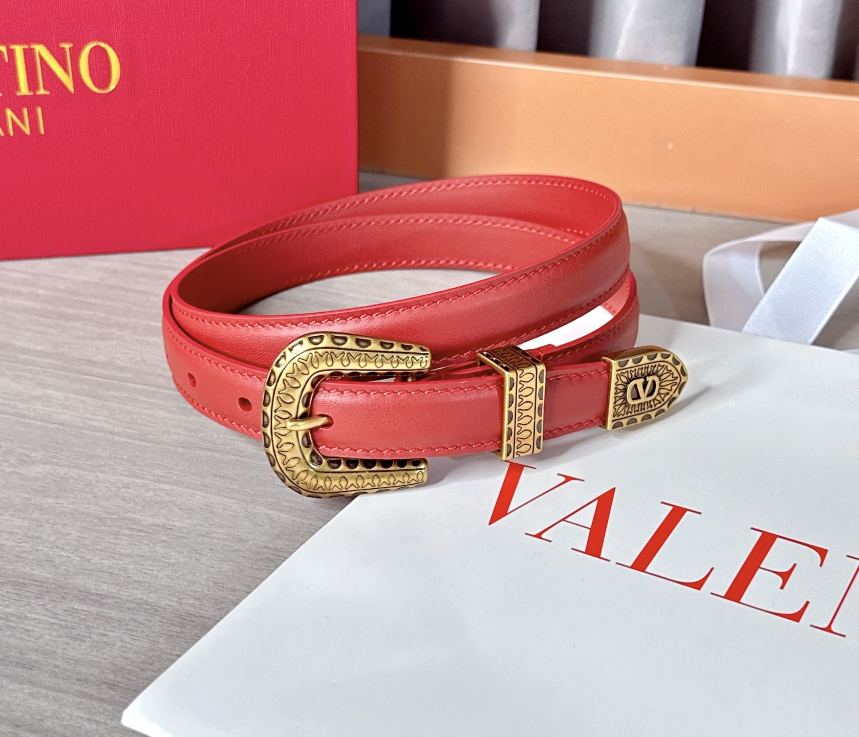 💥💥💥2.0cm 华伦天奴 腰带，双面头层牛皮，长度：75.80.85.90.95.100.105欧，铜