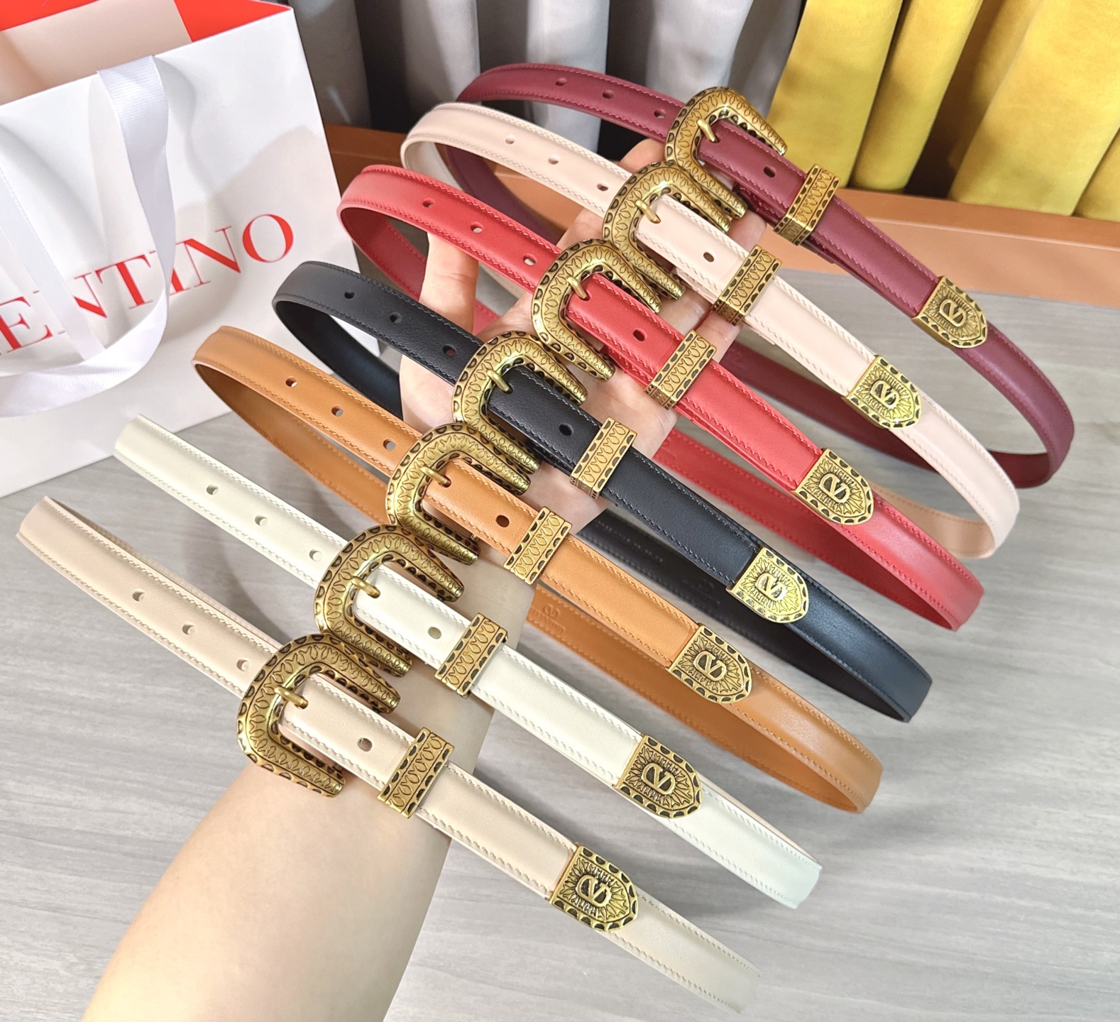 💥💥💥2.0cm 华伦天奴 腰带，双面头层牛皮，长度：75.80.85.90.95.100.105欧，铜