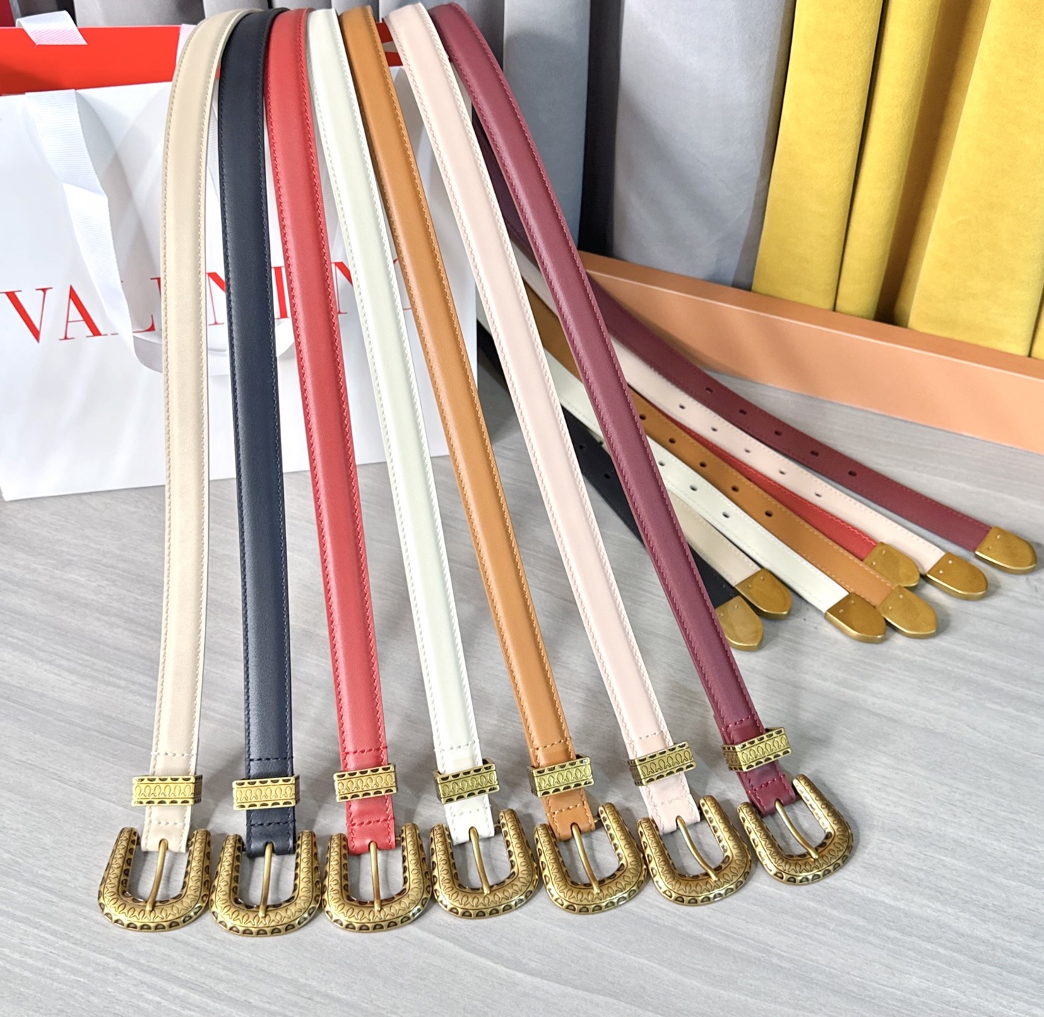 💥💥💥2.0cm 华伦天奴 腰带，双面头层牛皮，长度：75.80.85.90.95.100.105欧，铜