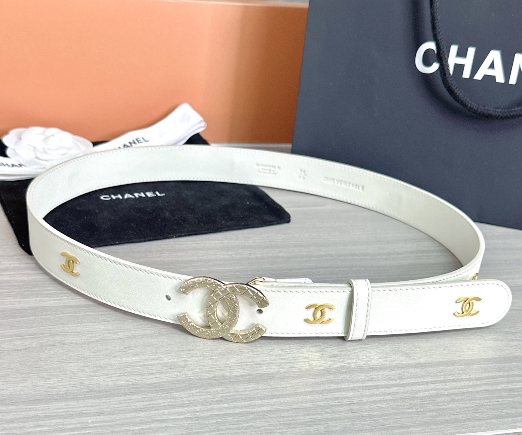 💥💥💥3.0cm香奈儿腰带，头层进口牛皮，长度：75.80.85.90.95.100.105欧，浅金铜五